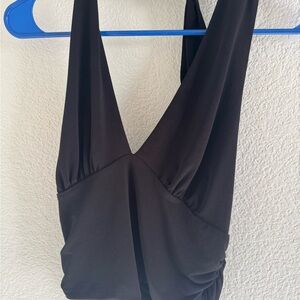 Chic Black V-Neck halter Sleeveless Top